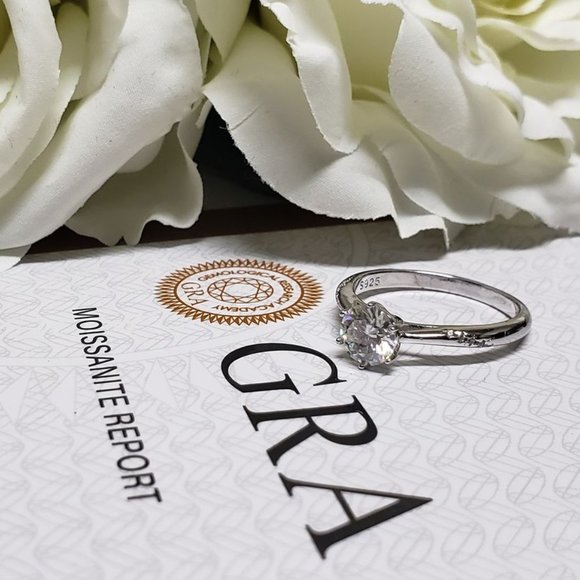 1 Carat Moissanite Solitaire Ring with 925 Sterling Silver Band - Picture 3 of 6